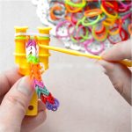 GUMKI DO ROBIENIA BRANSOLETEK KREATYWNY ZESTAW NA PREZENT XXL 4400 SZTUK - obrazek 6