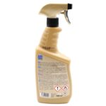Butelka środka czyszczącego z atomizerem, etykieta z instrukcją i ostrzeżeniami, pojemność 700 ml.